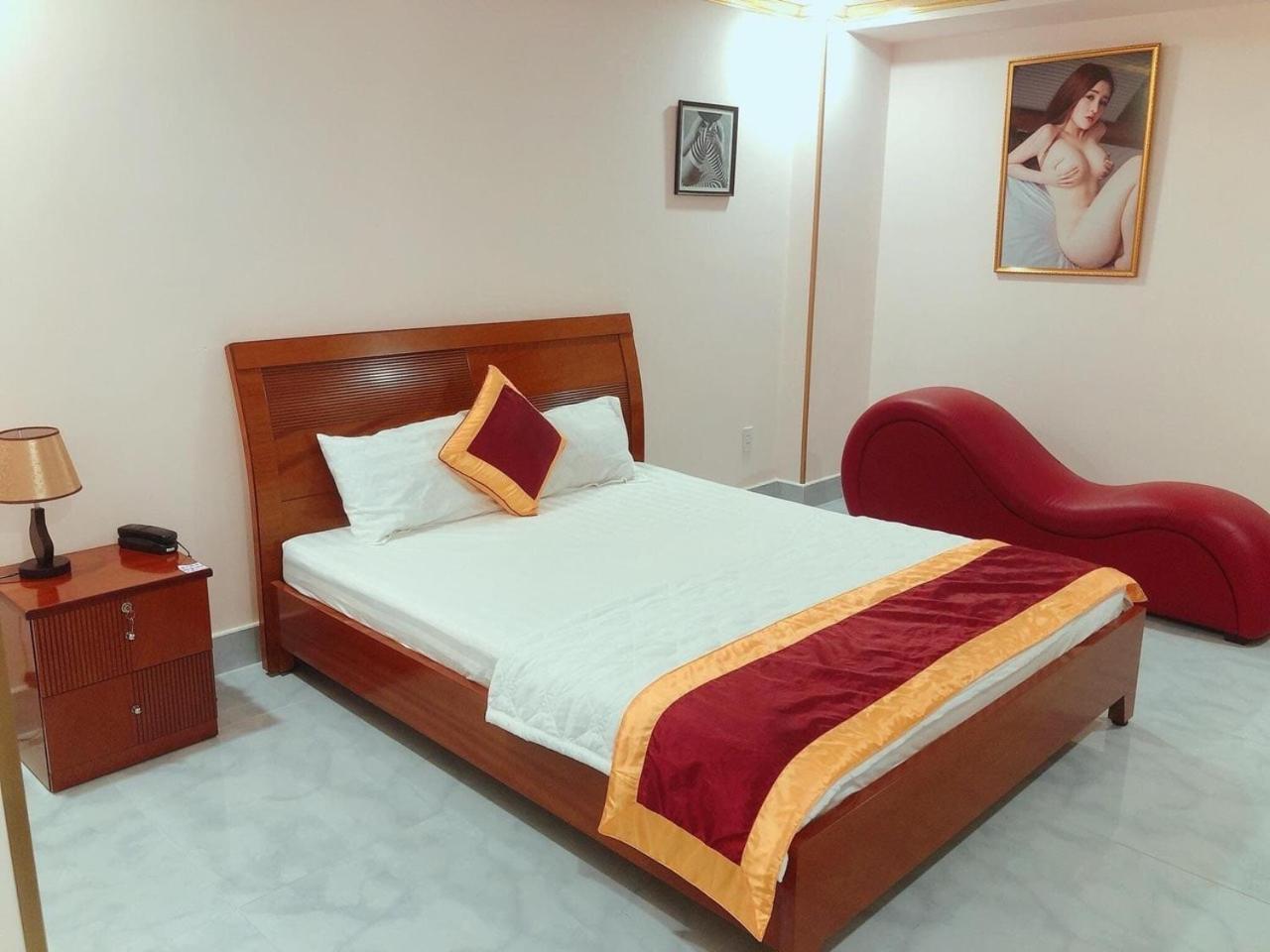 Nhan Duc Hotel โฮจิมินห์ซิตี้ ภายนอก รูปภาพ